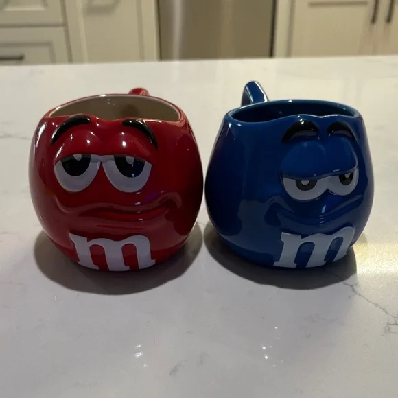 M&M'S Red and Blue Character Mugs - Picture 5 of 7
